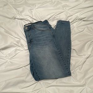 SO Super High Rise Curvy Jegging